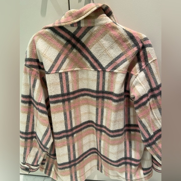 Never worn Shacket size 2 - Picture 2 of 2